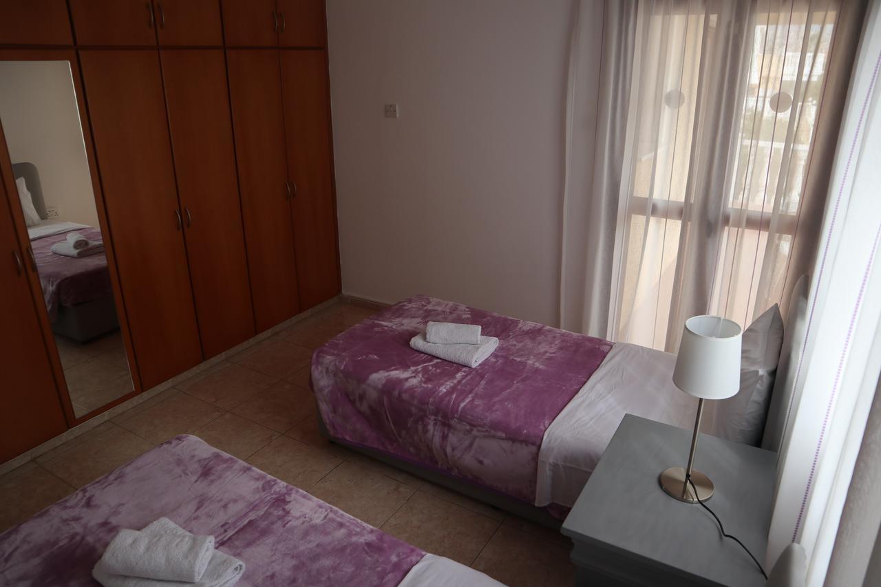 Villa Lp Пея Екстериор снимка